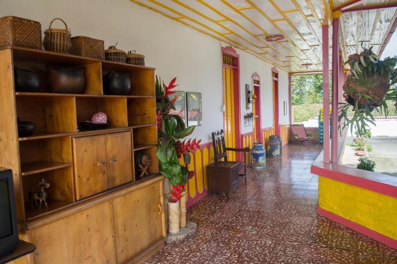 Finca Cafetera En El Quindio Quimbaya Esterno foto